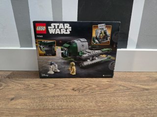 LEGO Star Wars 75360 Yoda's Jedi Starfighter