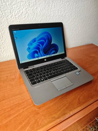 Portátil HP i5 12GB RAM 256GB SSD