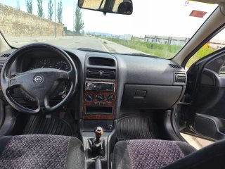 Opel Astra 2000