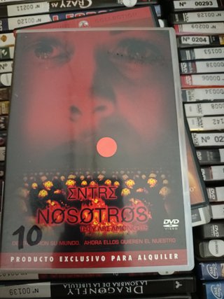 DVD Entre Nosotros (Terror/Suspense)
