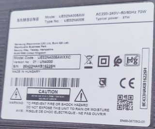 TV Samsung 32 UHD Negra.