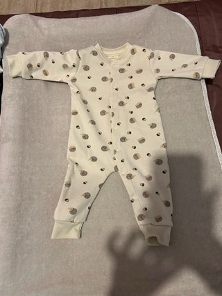 Pijama bebé 0-3 meses  Cada 1 a 3€ Pack 4 a 10€