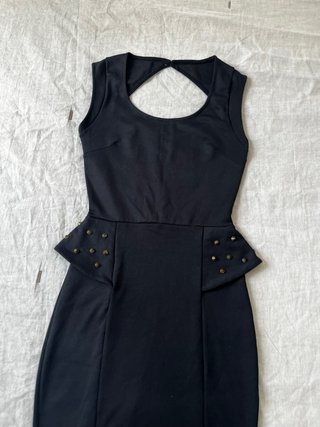 Vestido Peplum Negro Pull&Bear