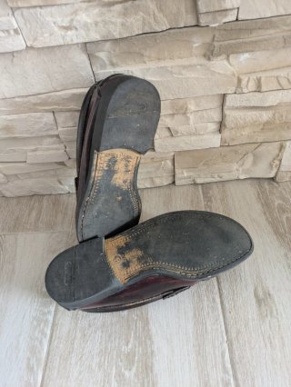 Mocasines de piel color burdeos