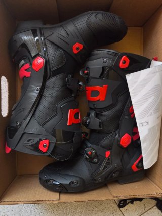 Botas Sidi Rex Air talla 40 Negras y Rojas talla