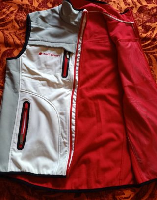 Chaleco Audi Sport Gris y Blanco