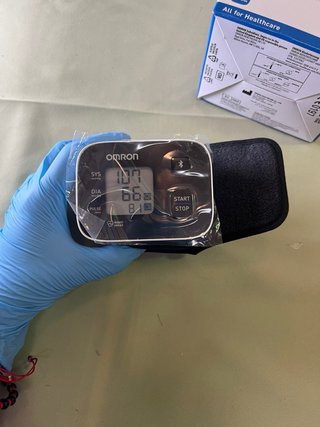 OMRON RS3 Intelli IT Tensiómetro Muñeca