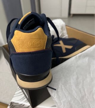 Zapatillas Munich Azul y Beige