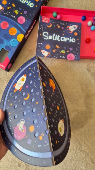 Juego Solitario de bolas como un cosmos d planetas