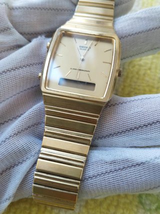 Reloj Seiko Anadigi Dorado