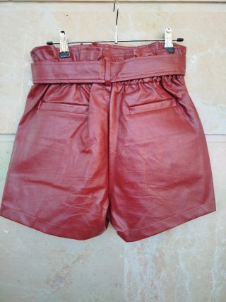 Bonito Conjunto de Short y Camiseta Burdeos T/M