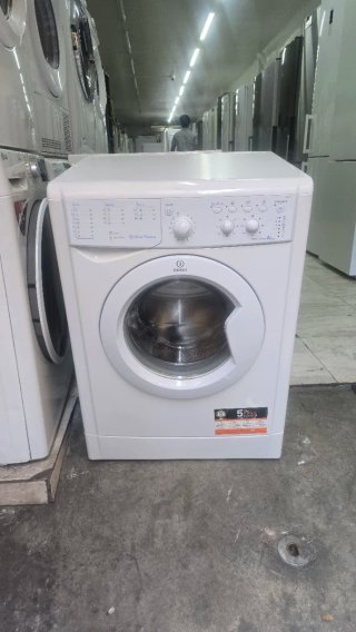 Lavadora Indesit Semi Nueva 6kg Class A ++ rpm1000
