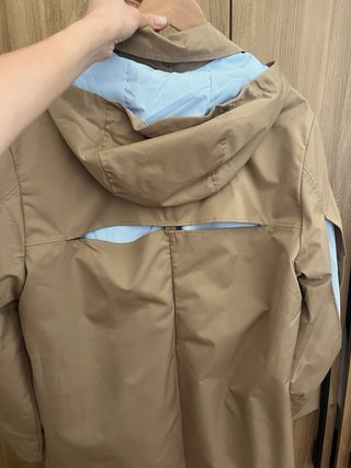 Gabardina Beige y Azul con Capucha