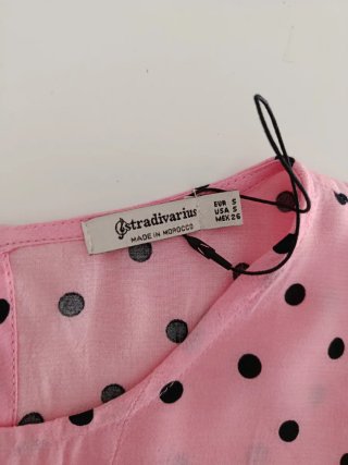 Vestido rosa lunares Stradivarius T. S