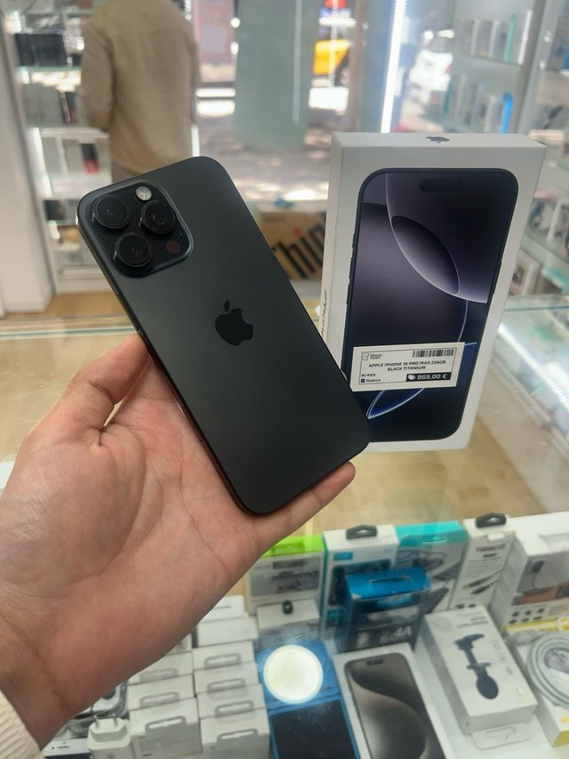 Apple iPhone 16 Pro Max 256GB Nero Semi Nuovo