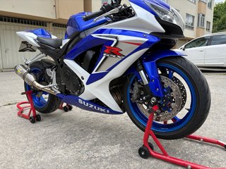 Suzuki GSXR 750 K8