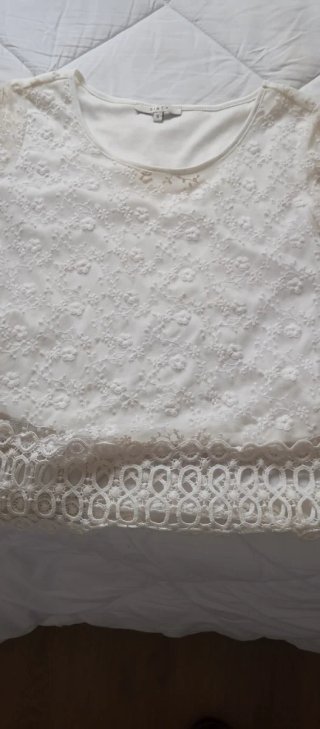 Blusa encaje nacarada talla S