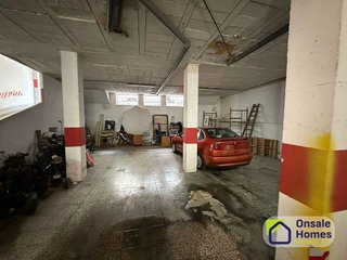 Garaje en venta en San Pedro de Alcántara pueblo en Marbella