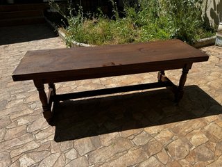 Mesa de centro madera clásica
