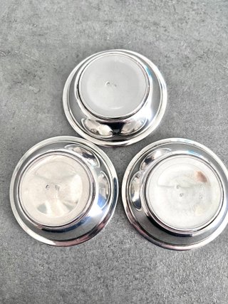 Cuenco de plata con esmalte floral