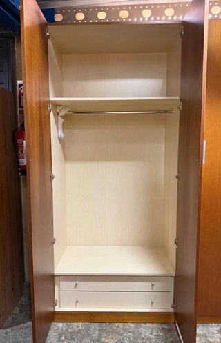 ARMARIO CUATRO PUERTAS