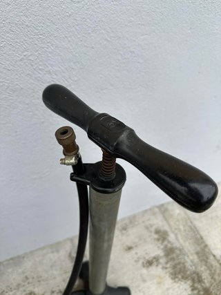 Pompa bicicletta funzionante