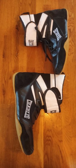 Botas de boxeo Charlie negras y blancas
