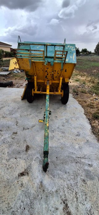 Carro motocultor