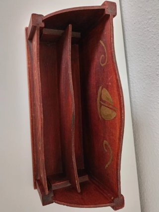 Caja de madera decorada