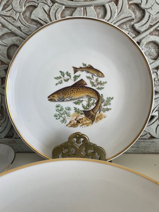 Set Platos+Fuente+salsera.Peces y oro Porcelana
