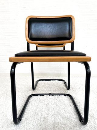 SILLA CESCA B32. TAPIZADA Y ESTRUCTURA LACADA