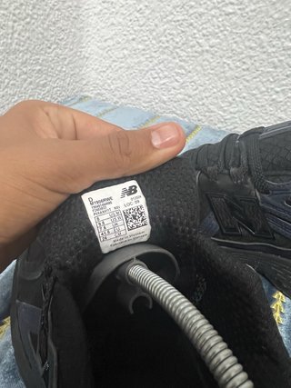 Zapatillas New Balance Negras y Azules