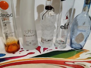 Lotto 5 bottiglie vuote vodka