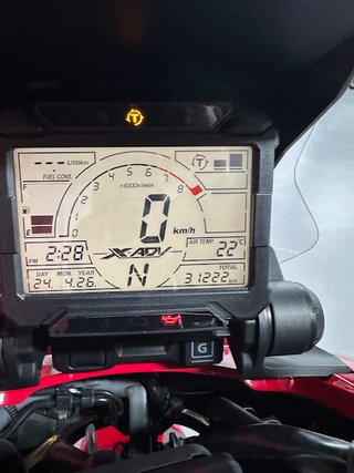 HONDA X-ADV 750 DEL AÑO 2018 !! PERFECTO ESTADO !!