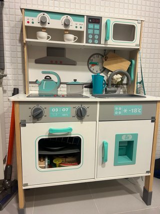 Cocinita infantil de madera