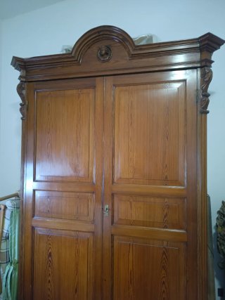 Armadio antico in legno del 1800 stile Umbertino