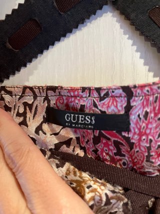 Vestido Guess floral marrón y rosa