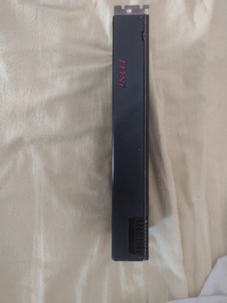 MSI Radeon RX Vega 56 Air Boost 8G OC En su caja