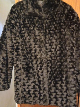Chaqueton de pelo sintetico