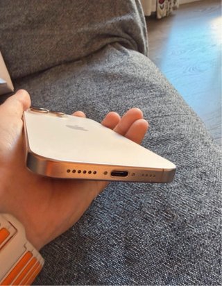 iPhone 16 Pro Max Apple