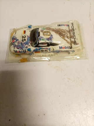 Porsche 911 GT1 Carrocería