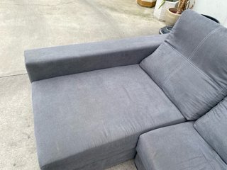 Sofá cheslong gris tela