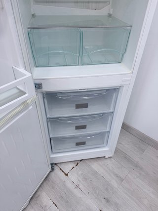 FRIGORÍFICO COMBI LIEBHERR 2 MTS NO FROST A+