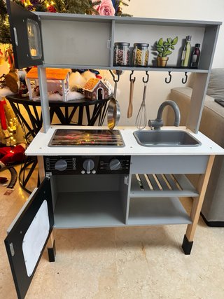 Cocinita infantil Miele con vitrocerámica