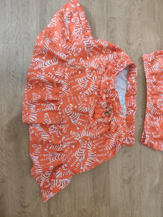 Conjunto Mayoral Top y Falda T12