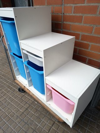 Mueble Organizador IKEA con Cubos