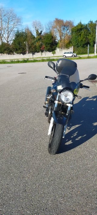 Suzuki Bandit Naked Moto