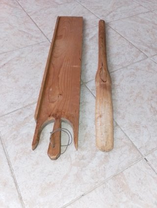 Antichi Utensili Domestici  in Legno