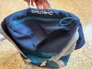 Mochila Quechua Azul y Verde