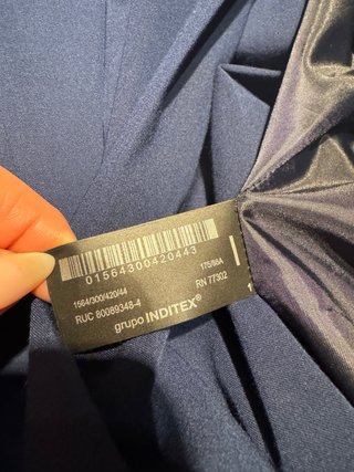 Traje azul de Zara para chico.